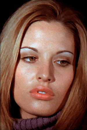 Carmen Yazalde portrait