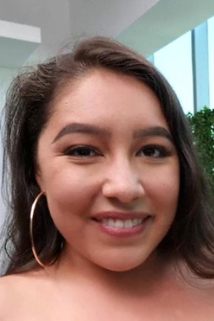 Allyana Amore portrait