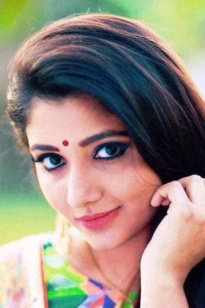 Mirnaa portrait