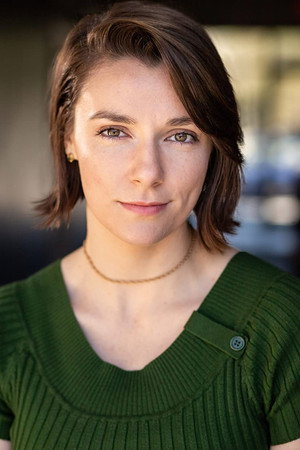 Hannah Lori portrait