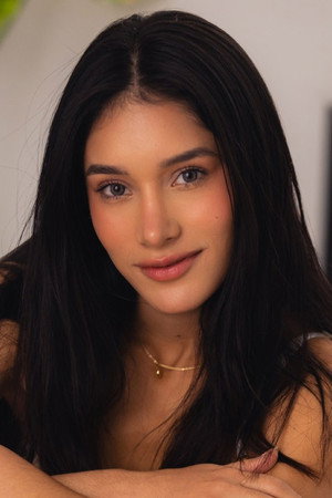 Carolina Guerrero portrait
