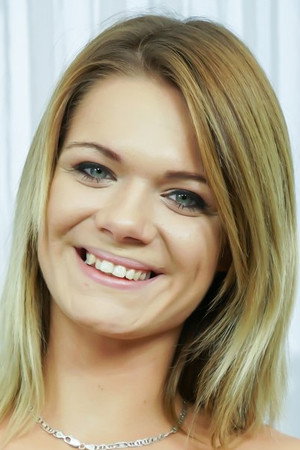 Lara West portrait
