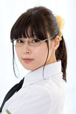 Yurina Ayashiro portrait