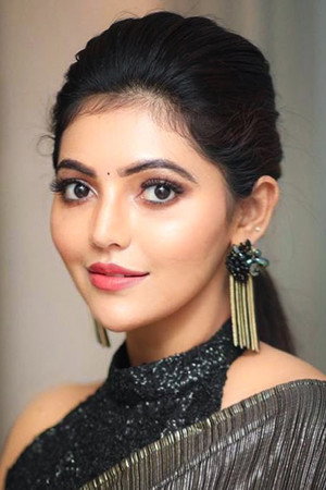 Athulya Ravi portrait
