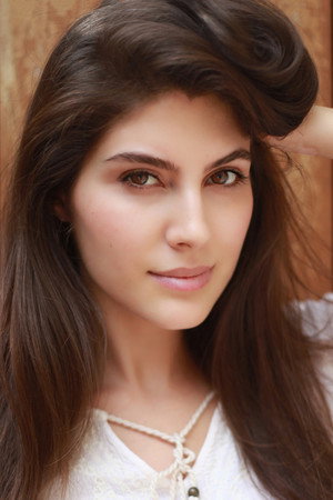 Elnaaz Norouzi portrait