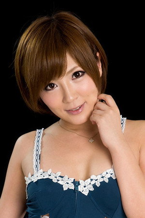 Kaede Oshiro portrait