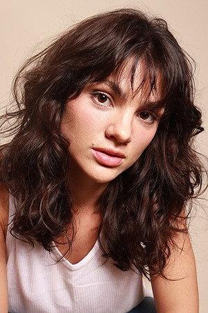 Débora Ozório portrait