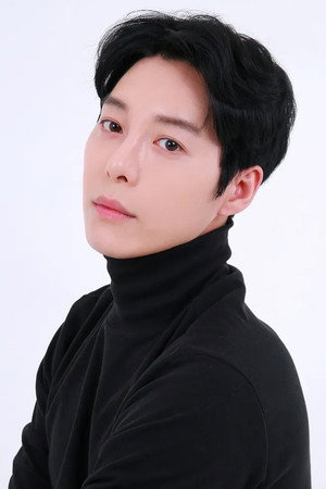 Han Ki-woong portrait