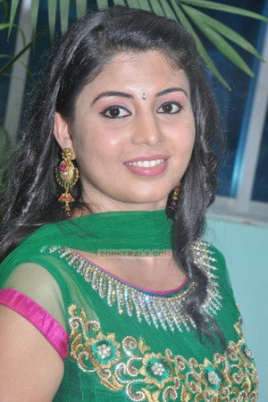 Nimisha Suresh portrait