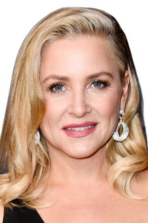 Jessica Capshaw portrait
