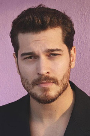 Çağatay Ulusoy portrait