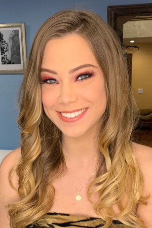Avery Cristy portrait