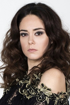 Duygu Yetiş portrait