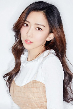 Yang Anqi portrait