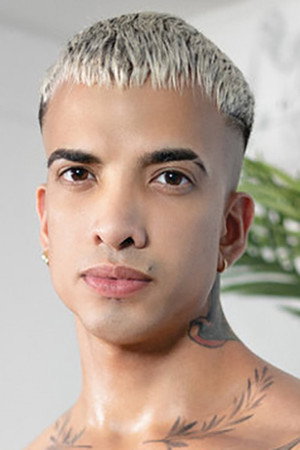 Randhy Junior portrait
