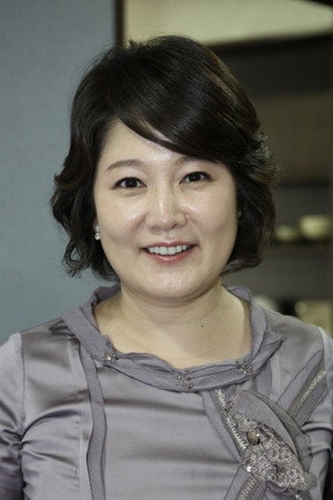 Lee Geum-hee portrait