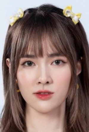 Punyawee Jungcharoen portrait