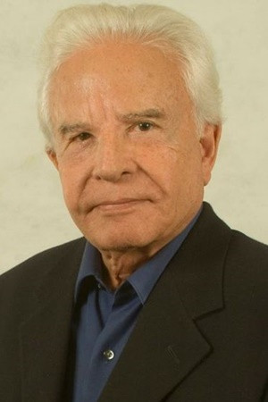 Cid Moreira portrait