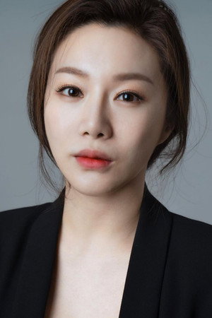 Park Sun-hye portrait
