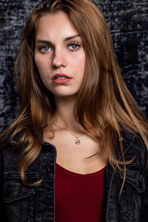 Victoria Kmiec portrait