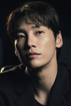 Kim Young-kwang portrait