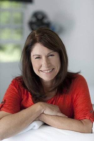 Diana Canova portrait