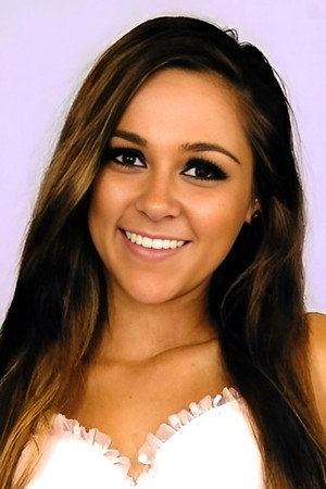 Zoey Foxx portrait