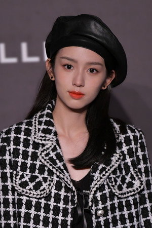 Zhou Ye portrait