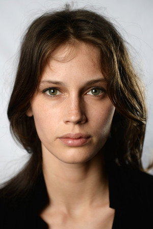Marine Vacth portrait