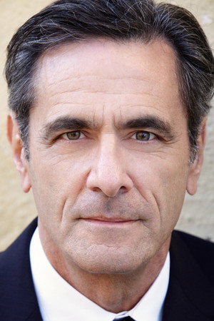 Robin Thomas portrait