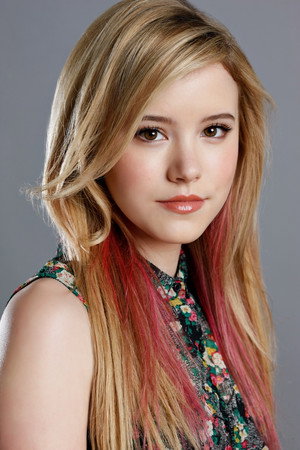 Taylor Spreitler portrait