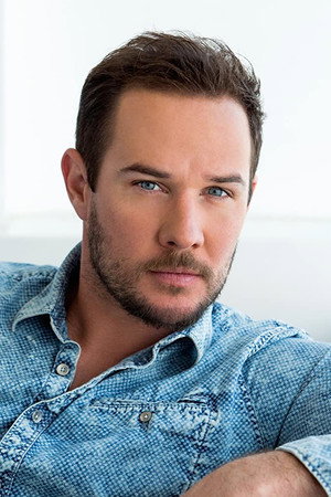 Ryan Merriman portrait