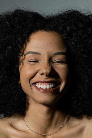 Beatriz Oliveira portrait