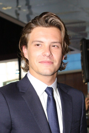 Xavier Samuel portrait