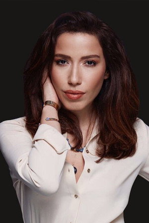Burcu Güneş portrait