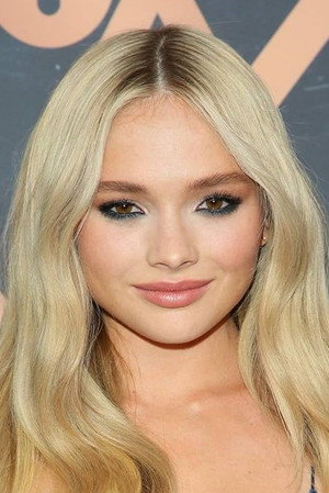 Natalie Alyn Lind portrait