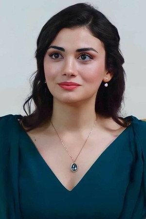 Özge Yağız portrait