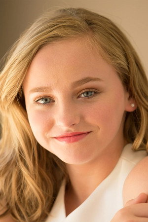 Madison Wolfe portrait