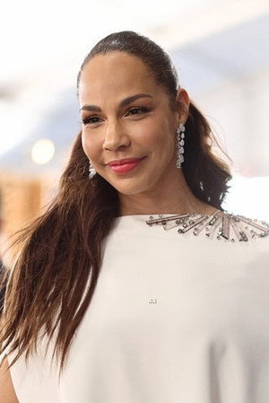 Amanda Brugel portrait