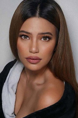 Denise Laurel portrait