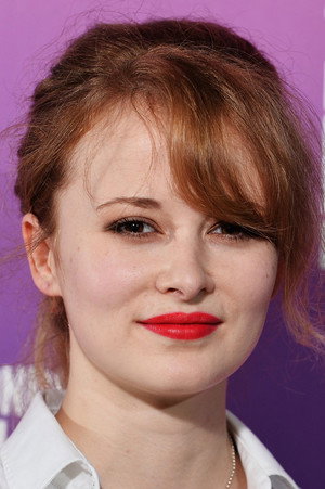 Shannon Tarbet portrait