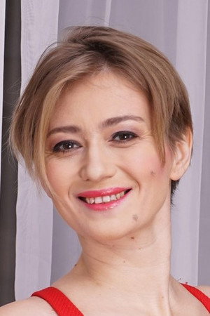 Yulenka Moore portrait