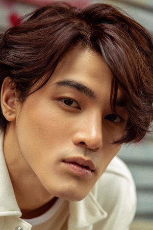 Khương Lê portrait