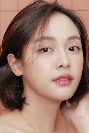 Eisaya Hosuwan portrait