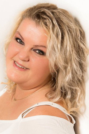 Helle Pilar Larsen portrait