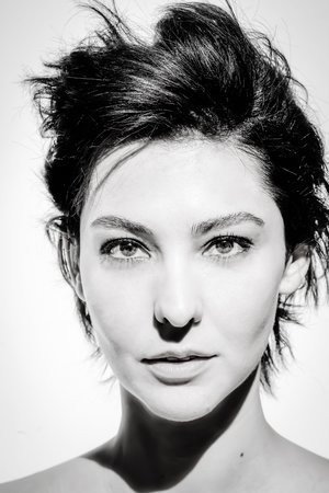 Stella Velon portrait