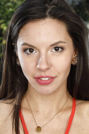 Milana Ricci portrait