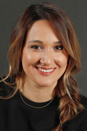 Gupse Özay portrait