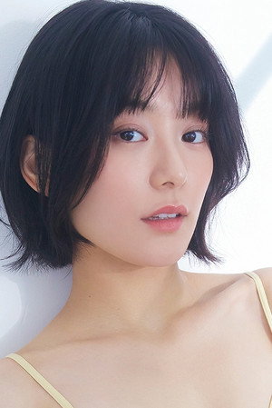 Momoko Arata portrait