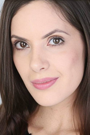 Jasmin Flores portrait